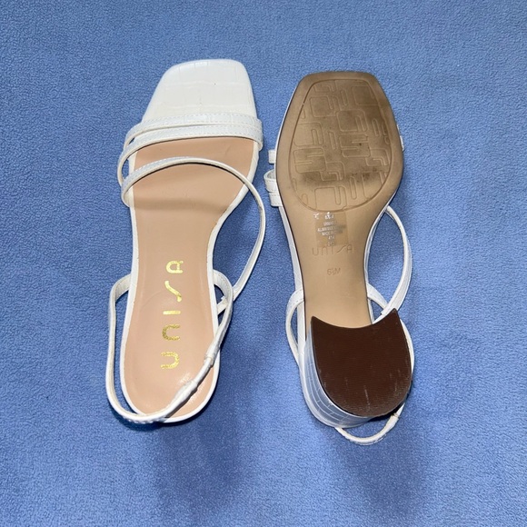 White Strappy Block Heel Sandal - Picture 5 of 5